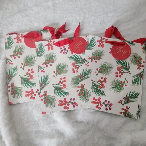 Hallmark Christmas Gift Bags 6 XS / 9 Small Tissue Paper Metallic String Holiday - Picture 6 of 10